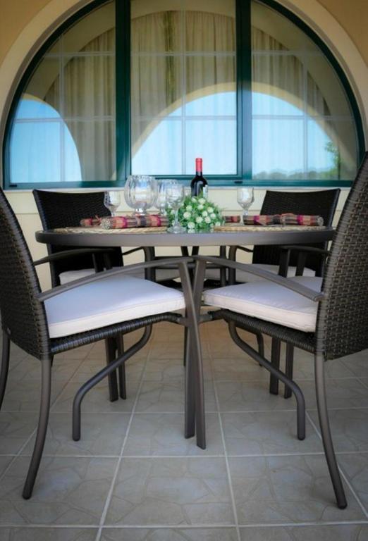 Orsalia Luxury Suites Platanés 外观 照片