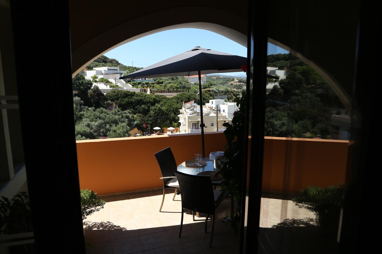 Orsalia Luxury Suites Platanés 外观 照片