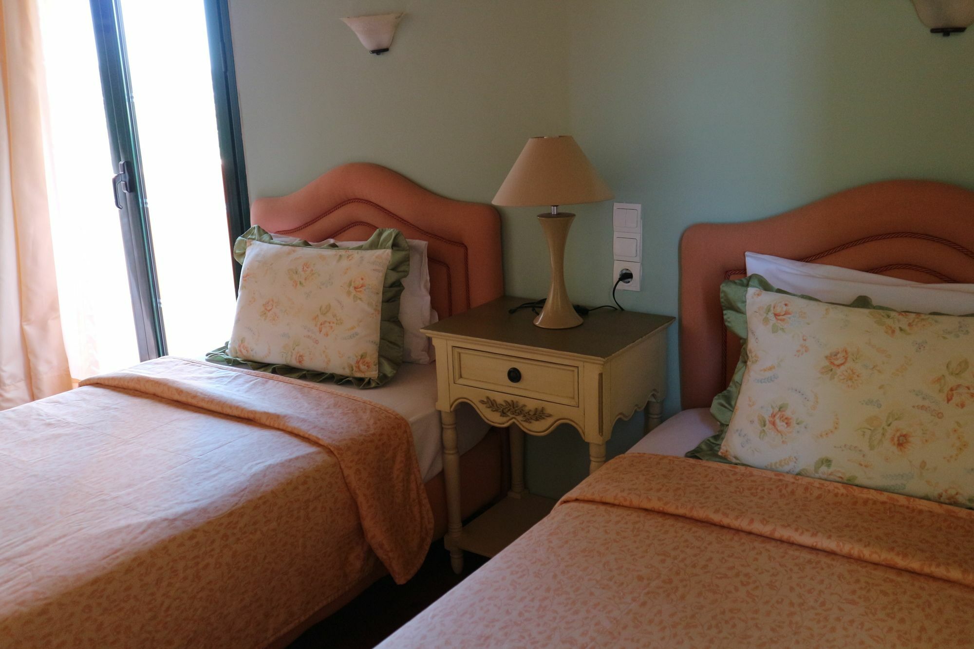 Orsalia Luxury Suites Platanés 外观 照片