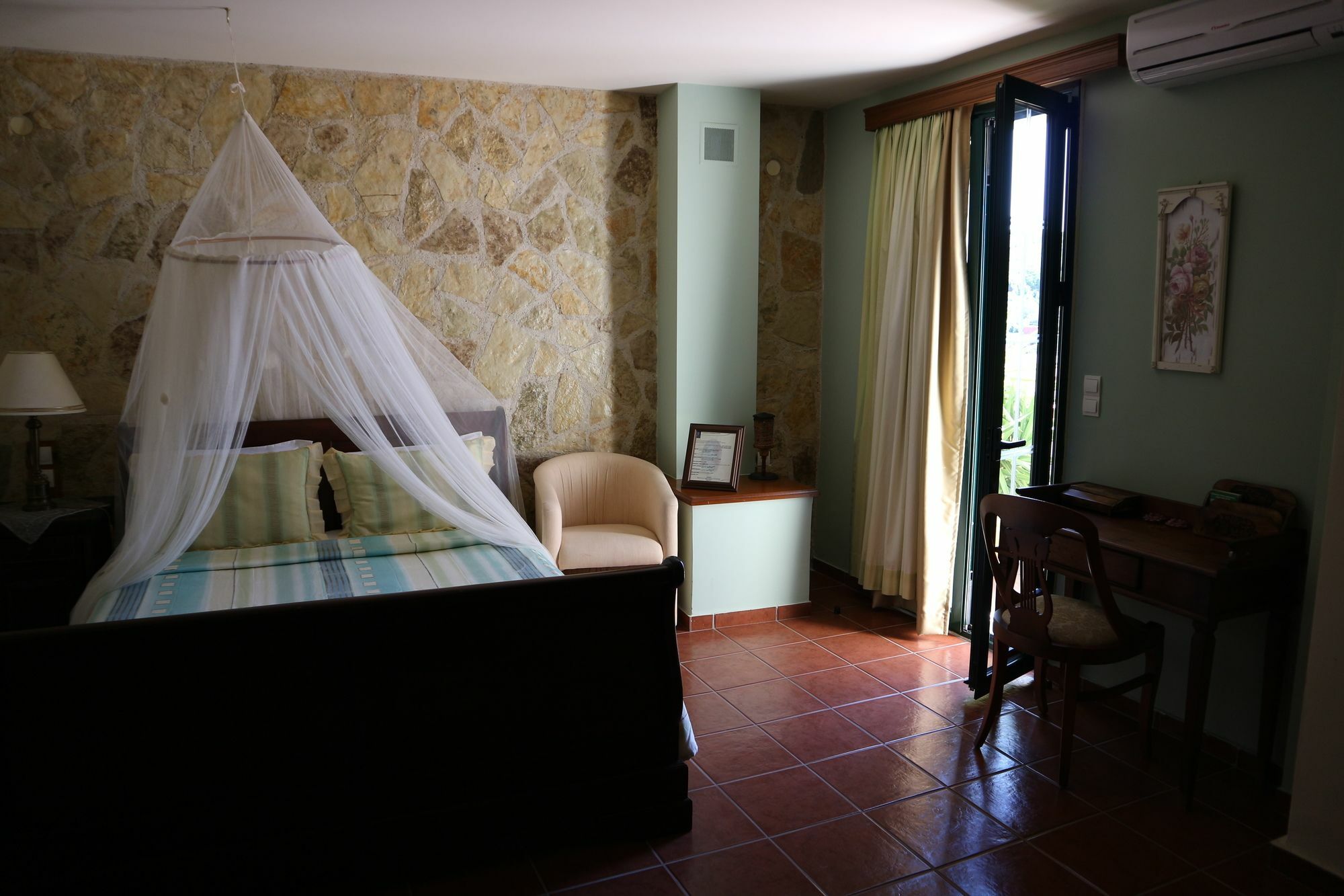 Orsalia Luxury Suites Platanés 外观 照片